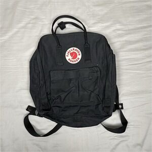 Fjällräven Kånken Classic backpack in black